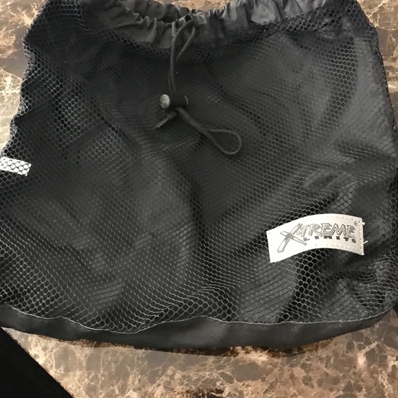 Protective gear - Picture 6 of 6